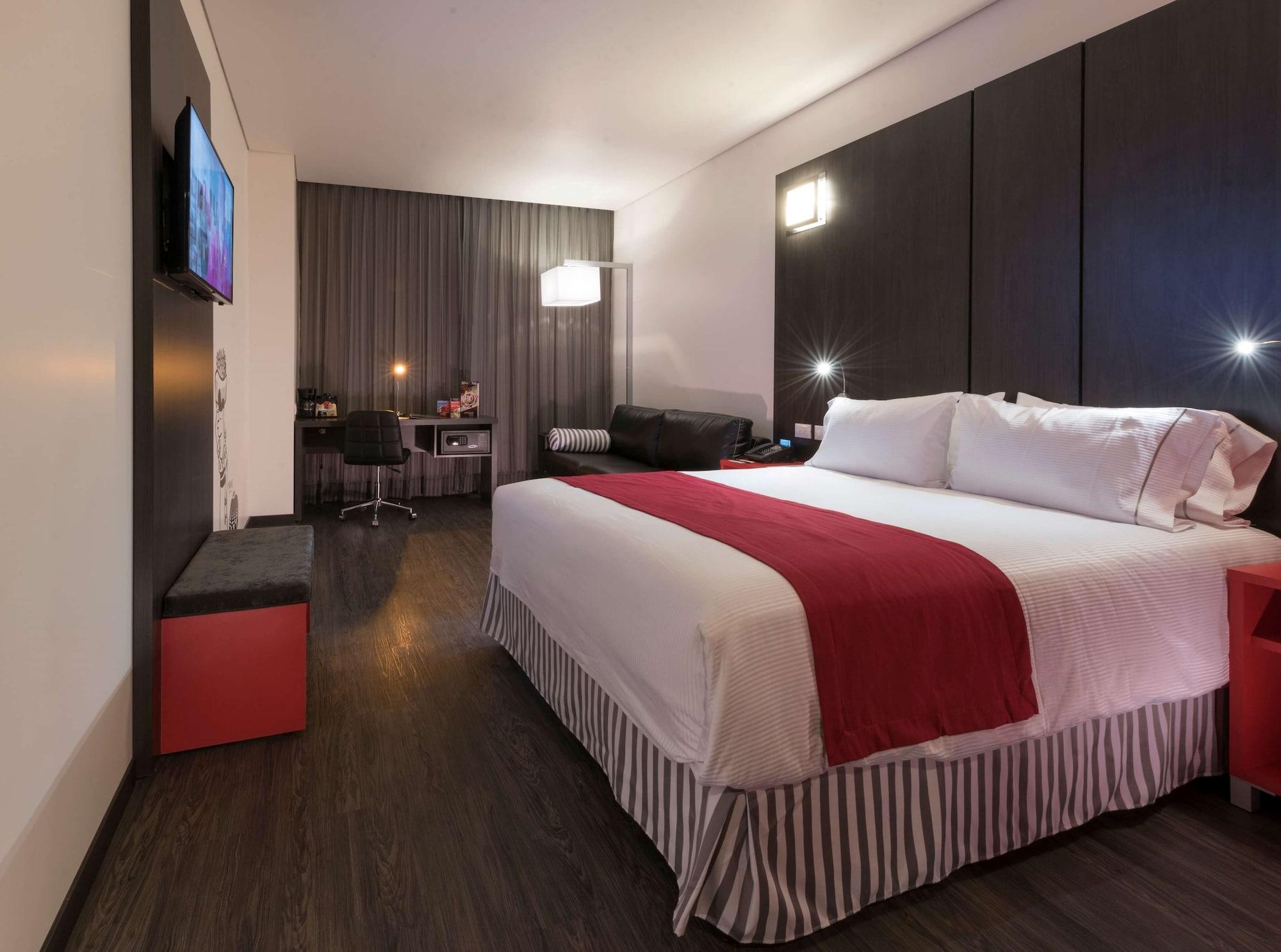 Ramada Encore By Wyndham Guadalajara Sur Palomar Ngoại thất bức ảnh