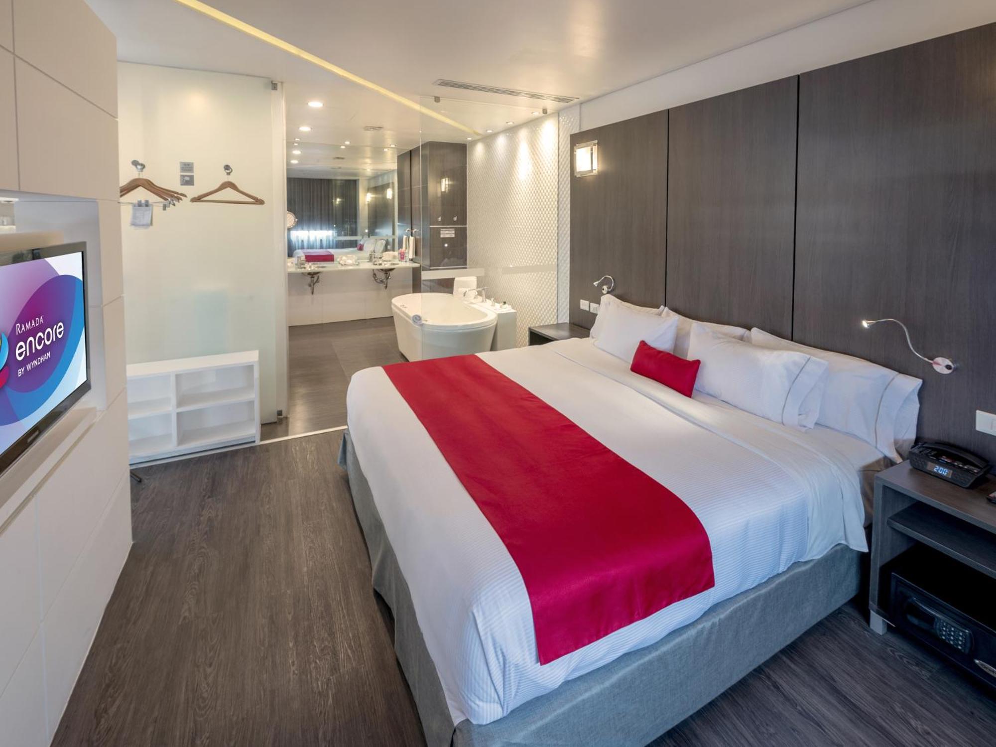 Ramada Encore By Wyndham Guadalajara Sur Palomar Ngoại thất bức ảnh
