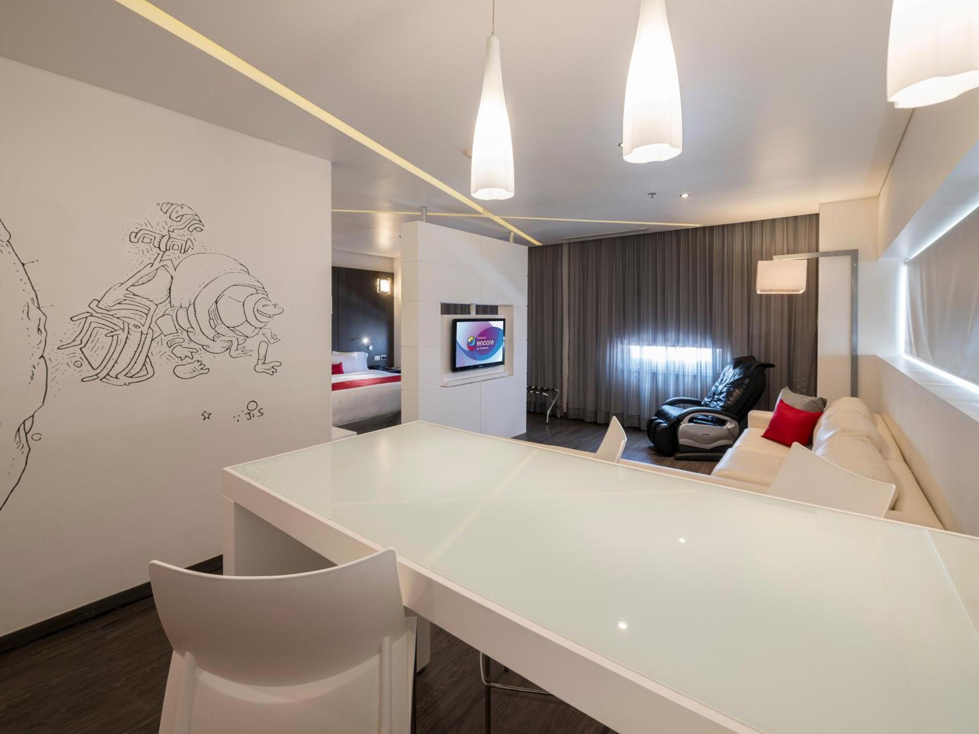 Ramada Encore By Wyndham Guadalajara Sur Palomar Ngoại thất bức ảnh