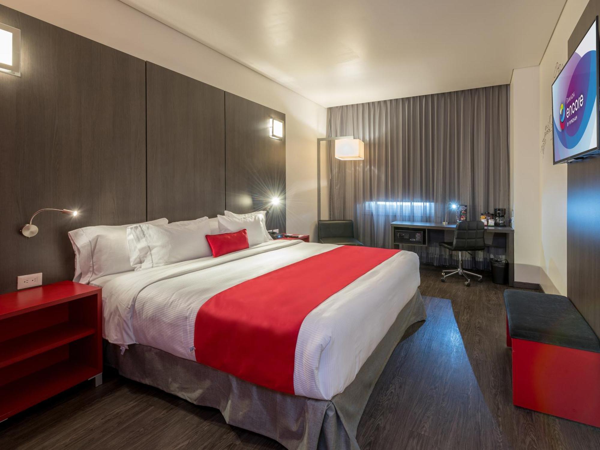 Ramada Encore By Wyndham Guadalajara Sur Palomar Ngoại thất bức ảnh