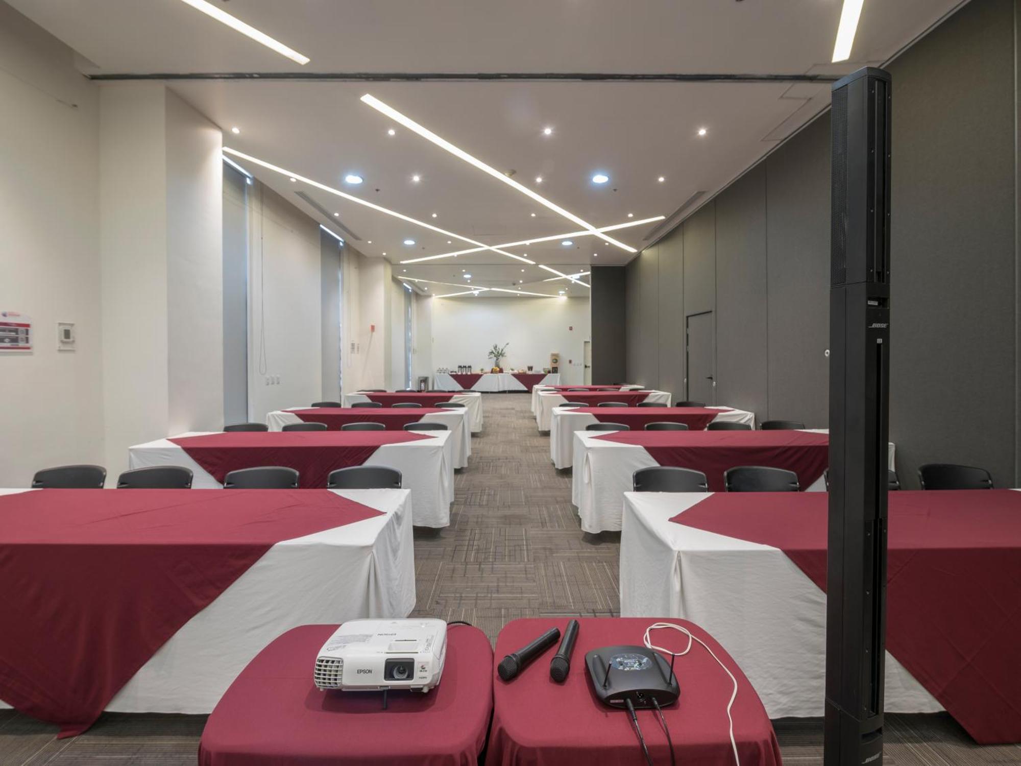 Ramada Encore By Wyndham Guadalajara Sur Palomar Ngoại thất bức ảnh