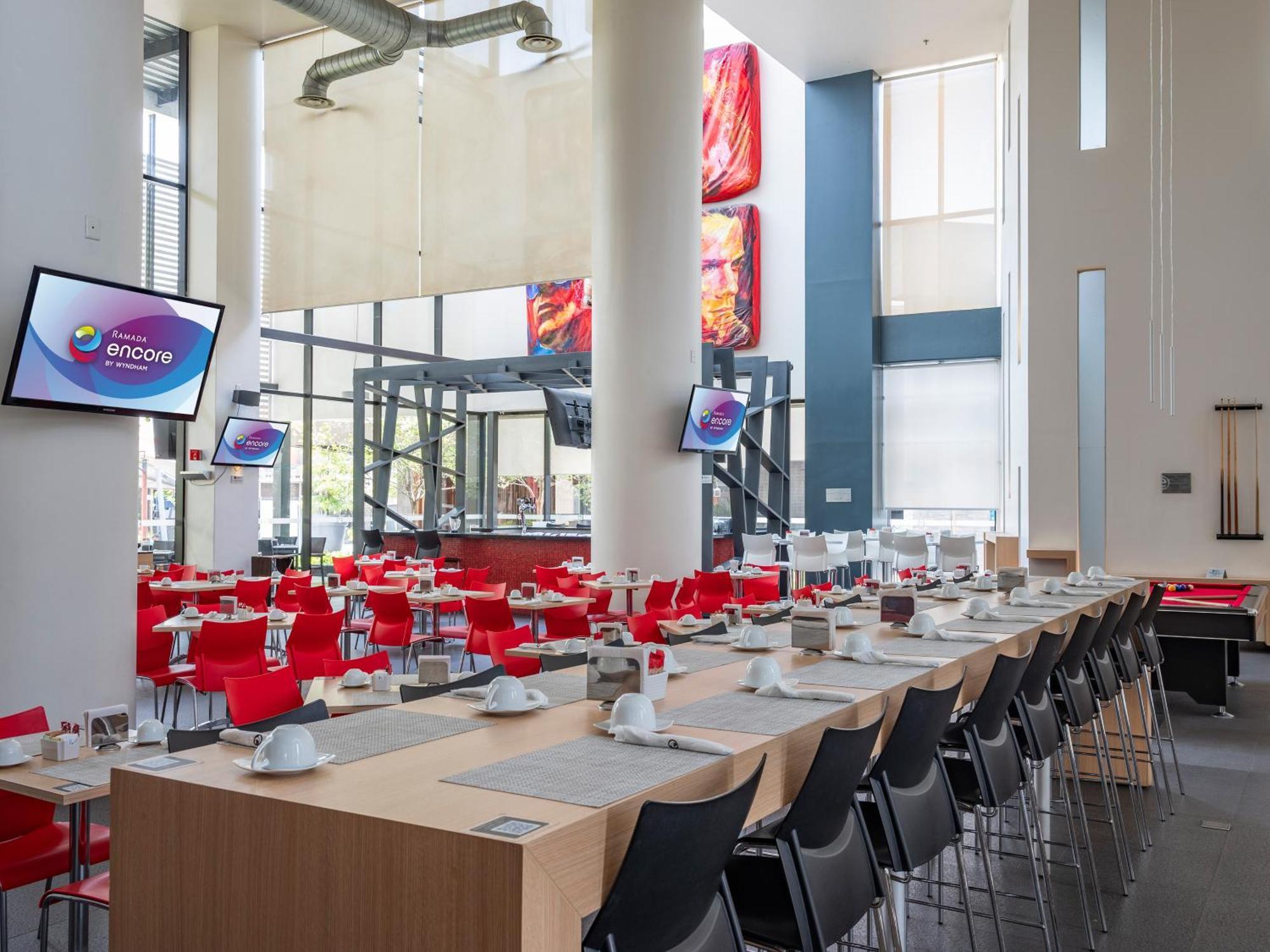Ramada Encore By Wyndham Guadalajara Sur Palomar Ngoại thất bức ảnh