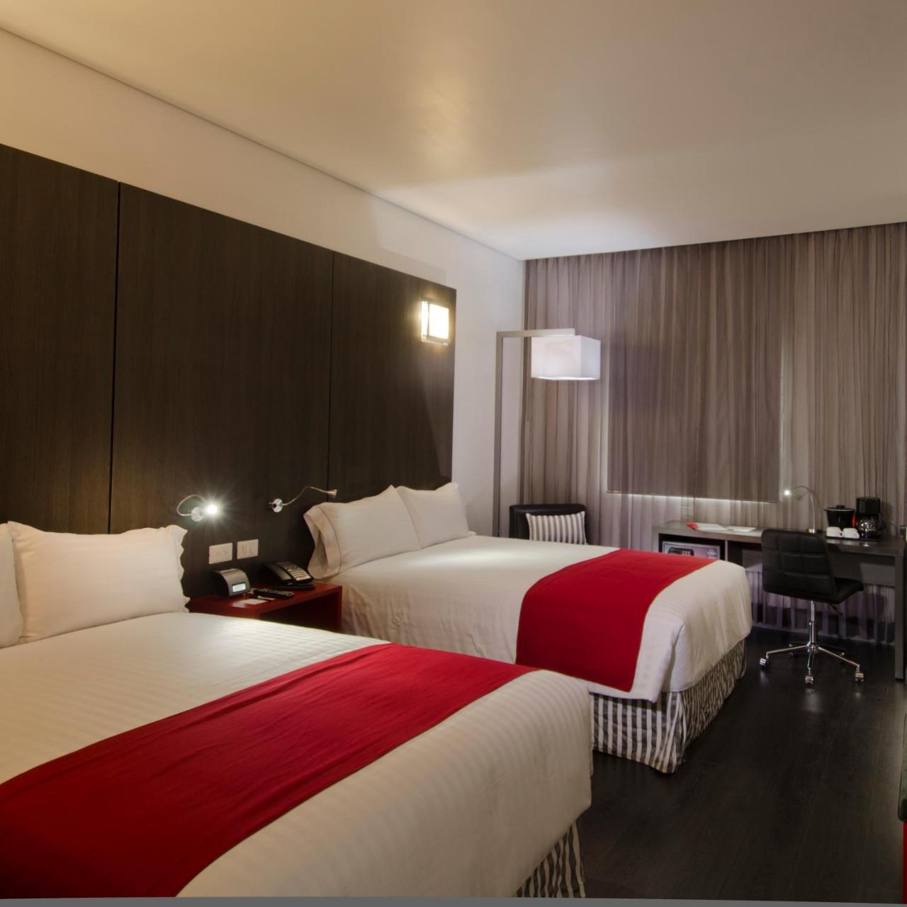 Ramada Encore By Wyndham Guadalajara Sur Palomar Ngoại thất bức ảnh
